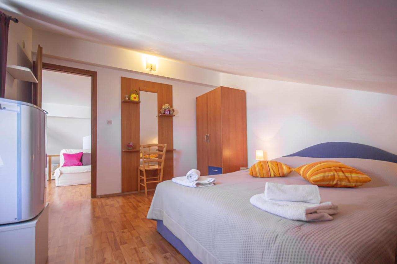 Apartments Branka Makarska Eksteriør billede