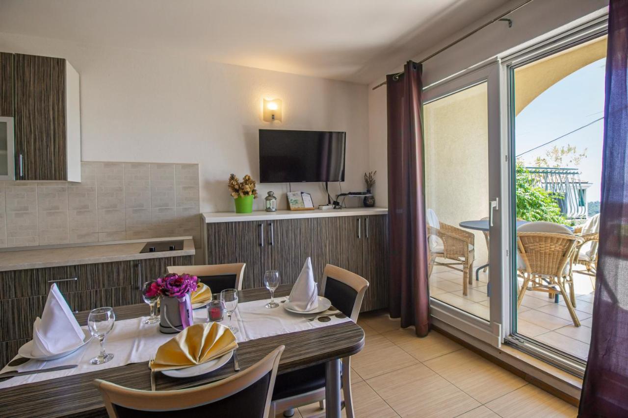 Apartments Branka Makarska Eksteriør billede
