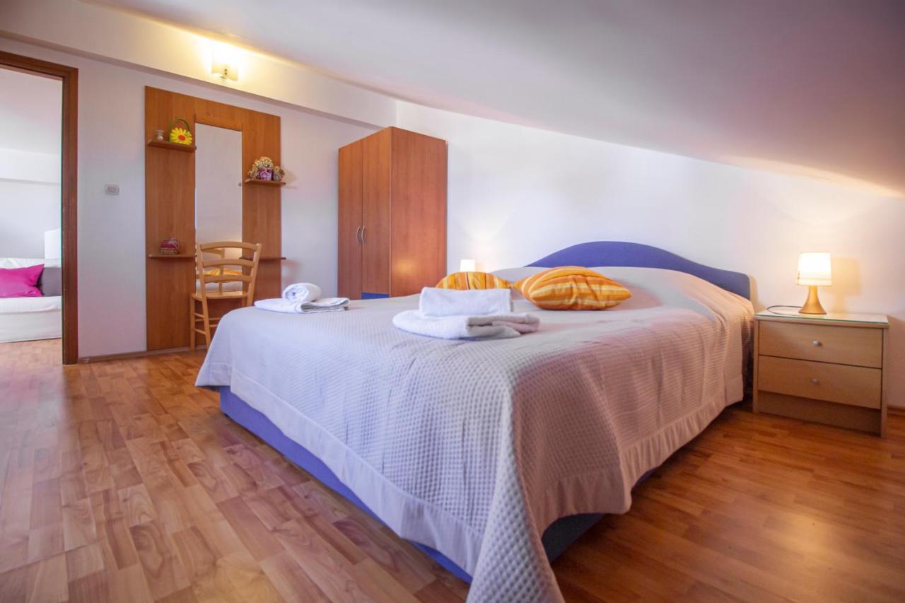 Apartments Branka Makarska Eksteriør billede